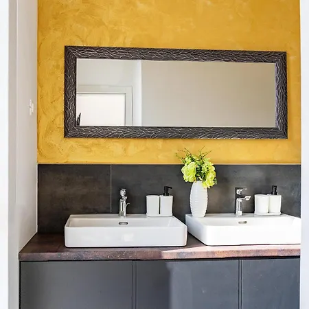 Prázdninový dům 2 Nin